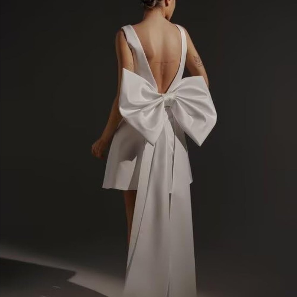 Engagement/rehearsal Elegant White Sleeveless Dress